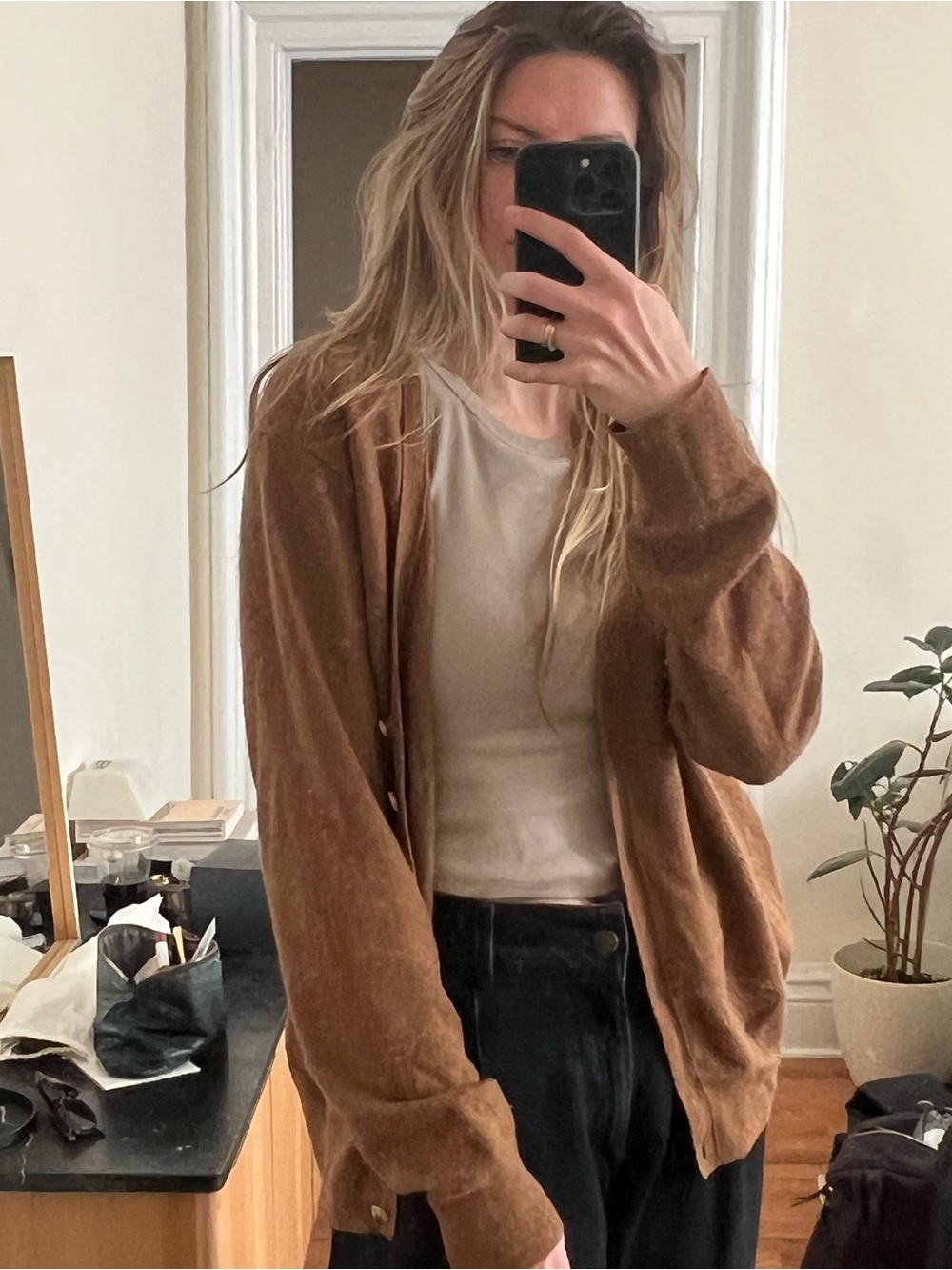 KHAITE Brown 100% cashmere Button-Front V-Neck Cardigan
